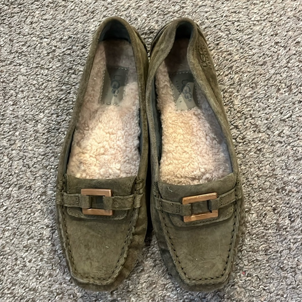 Ugg Moccasins EUC